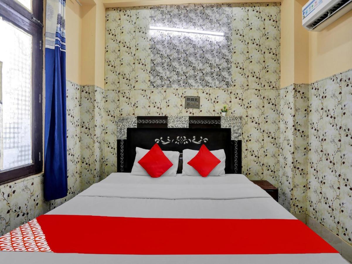 Chaya Hotel And Banquet Hall Канпур Екстериор снимка