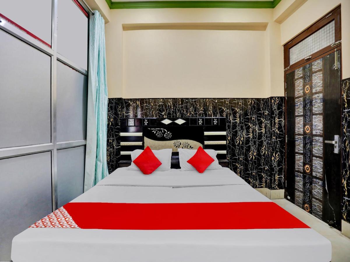 Chaya Hotel And Banquet Hall Канпур Екстериор снимка