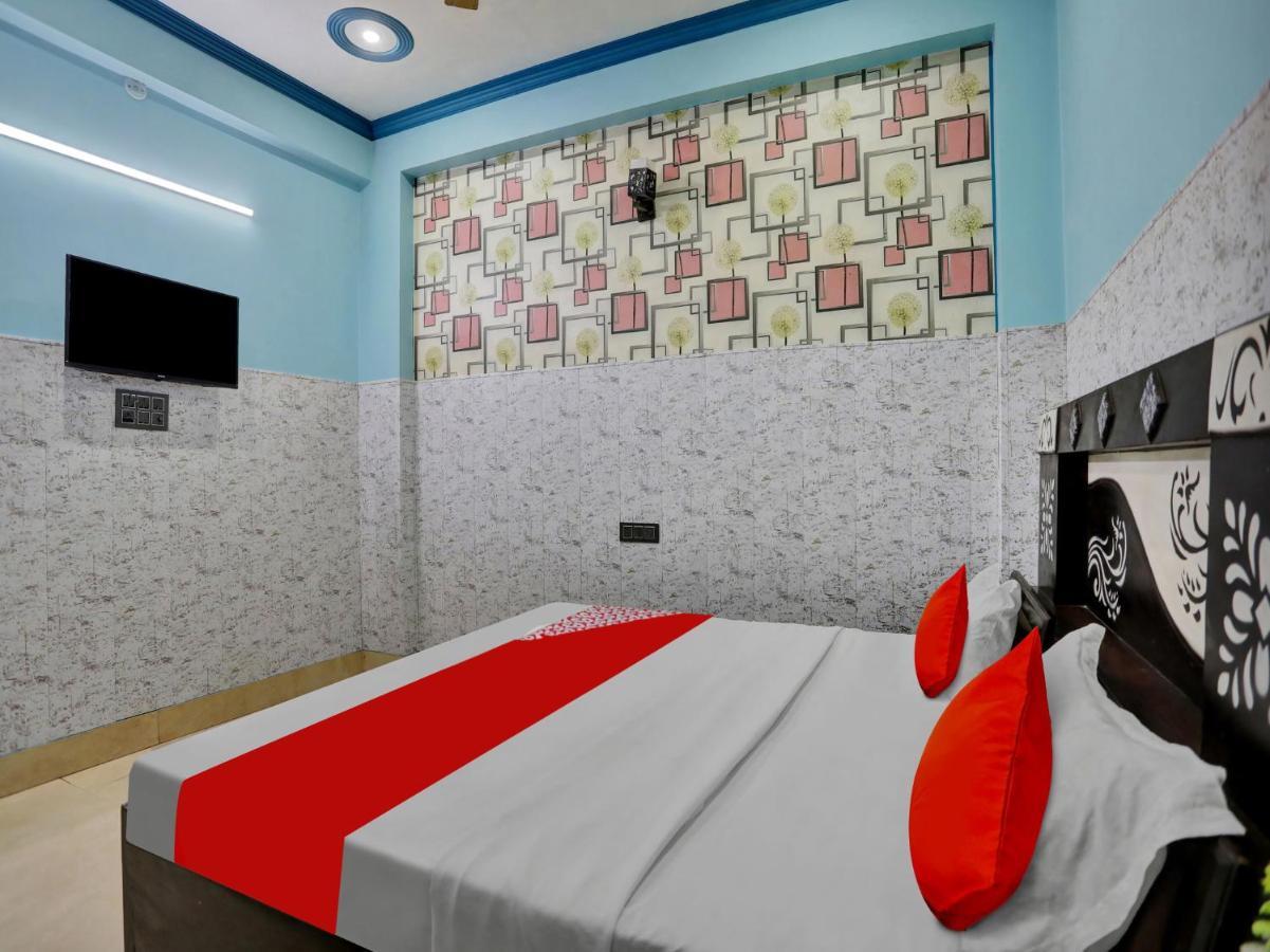 Chaya Hotel And Banquet Hall Канпур Екстериор снимка