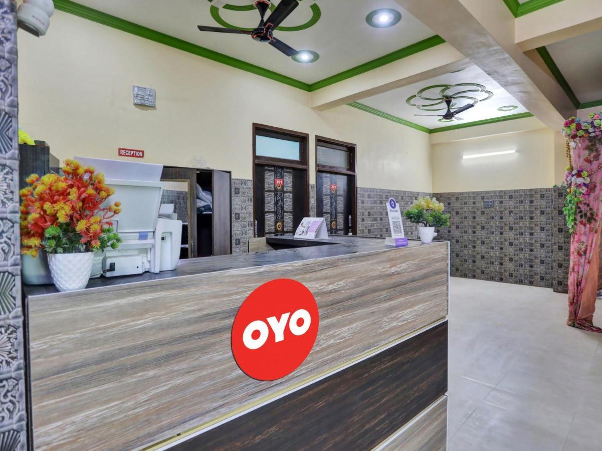 Chaya Hotel And Banquet Hall Канпур Екстериор снимка