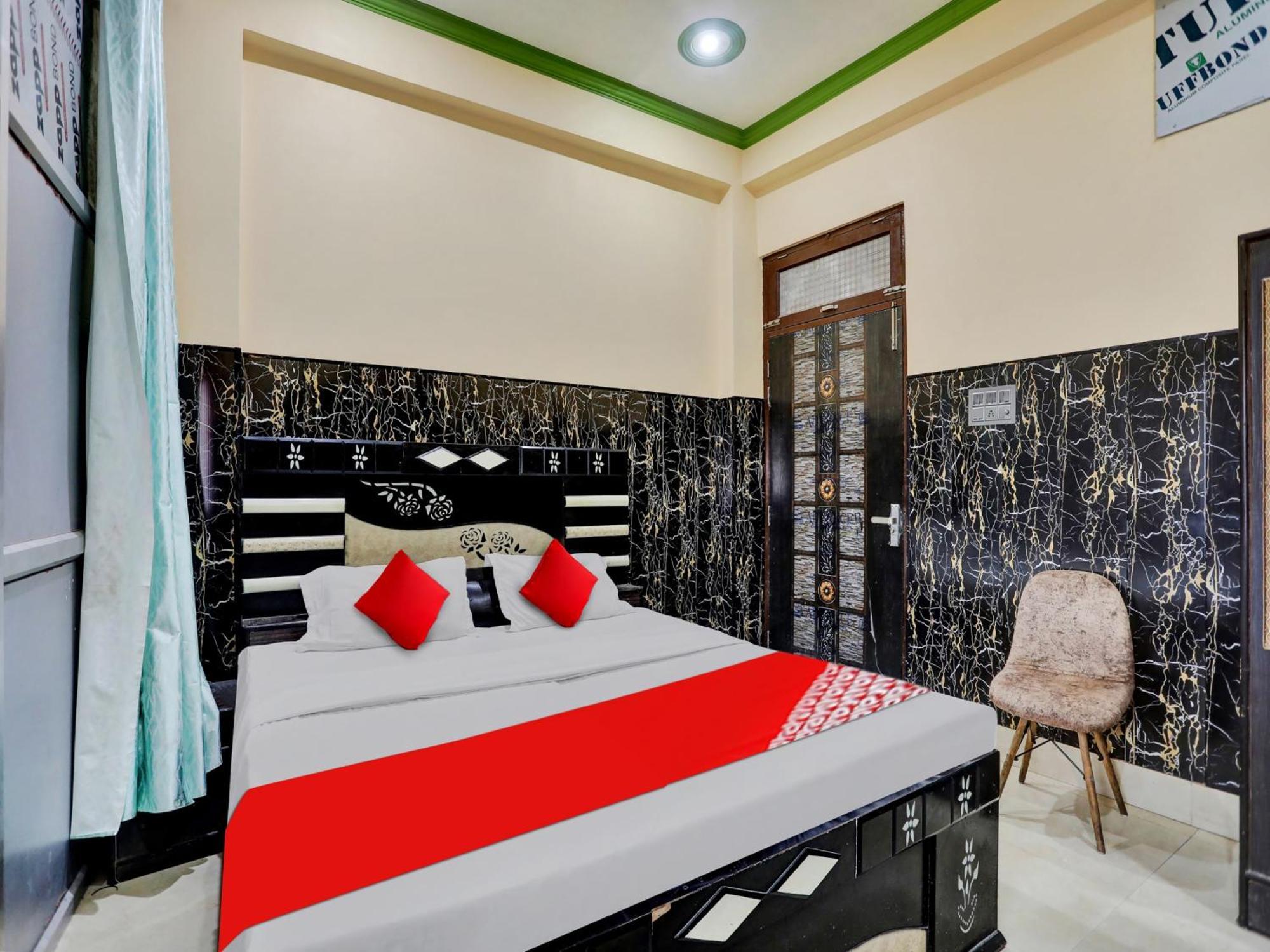 Chaya Hotel And Banquet Hall Канпур Екстериор снимка